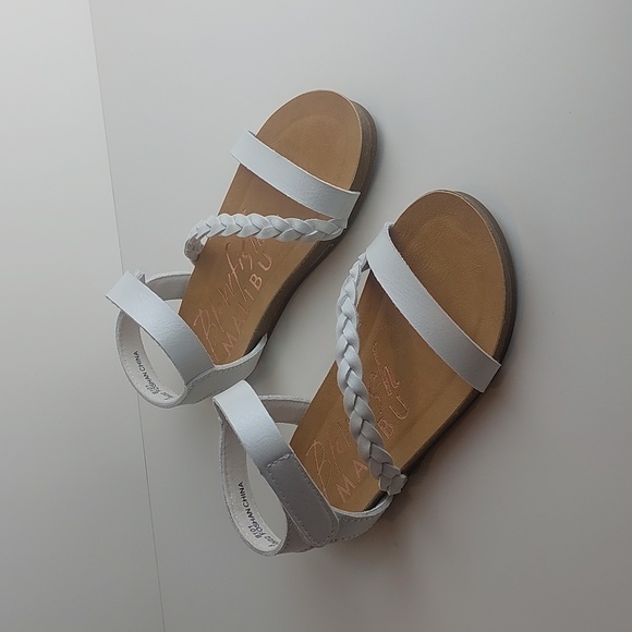 Blowfish Other - Blowfish malibu Goya-white toddler Girls sandal size 8